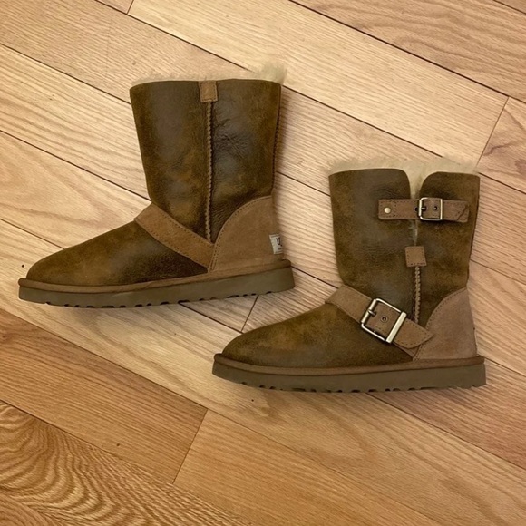 UGG Classic Short Dylyn for Women - Picture 4 of 5